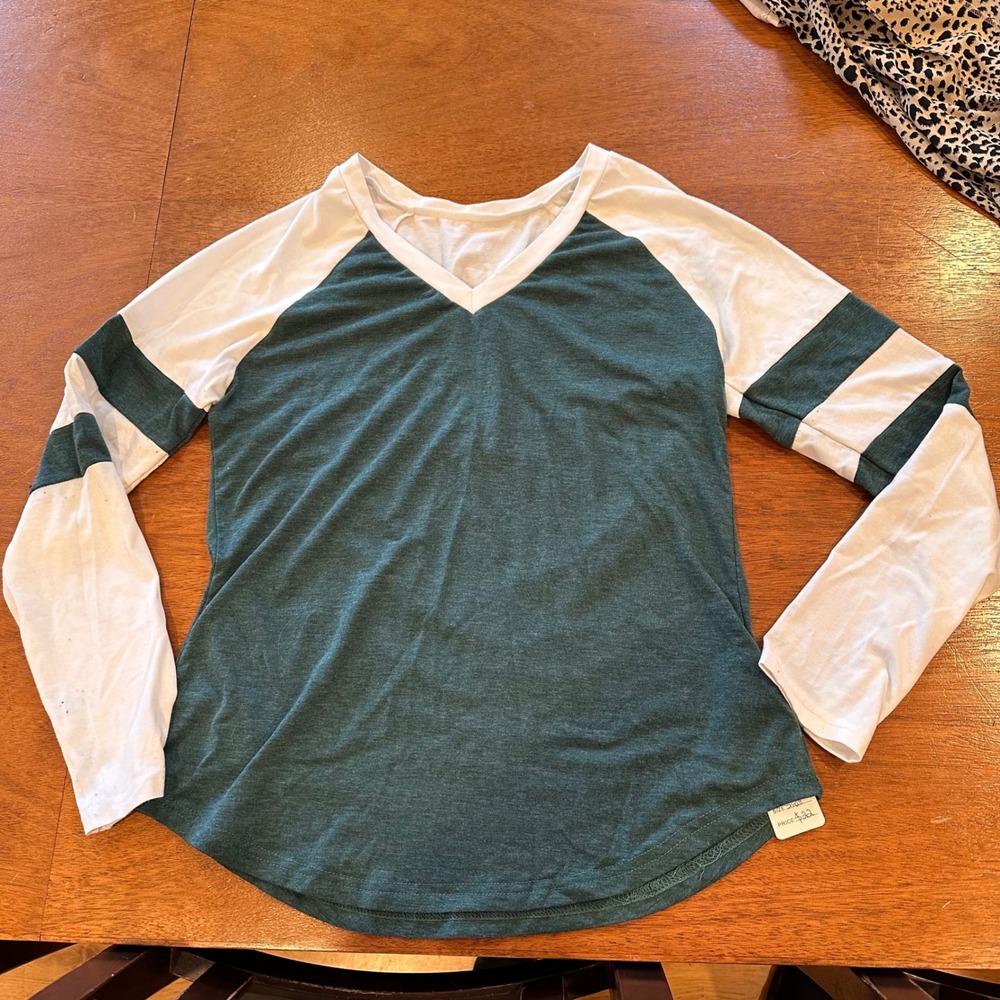 Unbranded Raglan Baseball Tee Womens Small Green White Striped V-Neck Top